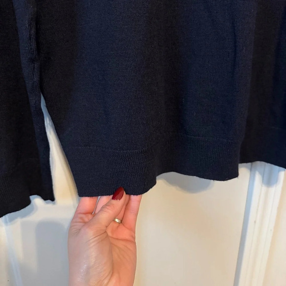 Calvin Klein Men’s Deep Navy Blue 100% Merino Wool V-Neck Long Sleeve Size XL - Picture 6 of 12